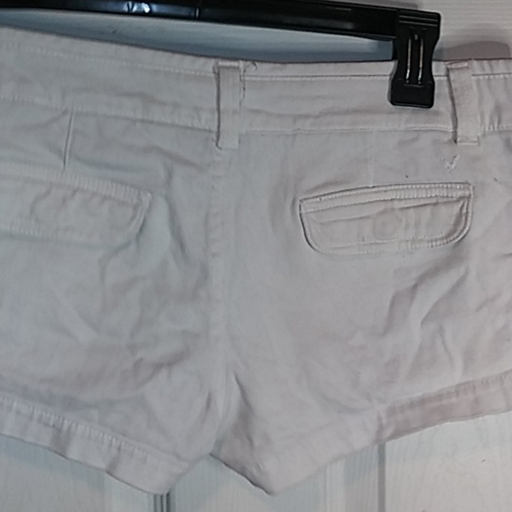 Shorts - Picture 4 of 4